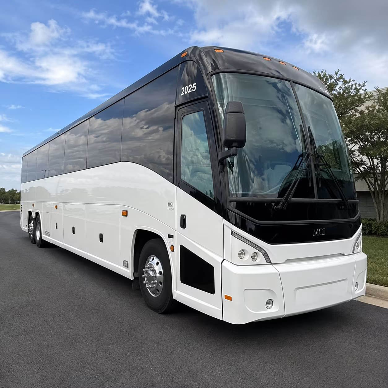 warren event transportation to detroit s sports venues and arenas