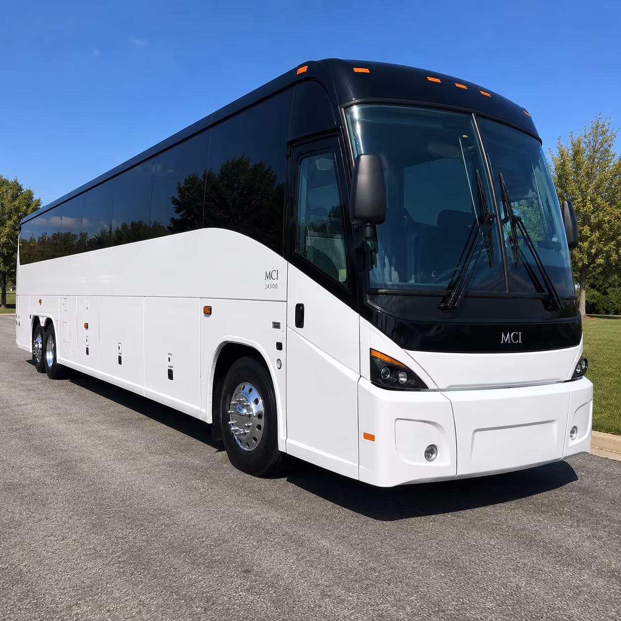we make it easy to compare every bus type for your warren airport run